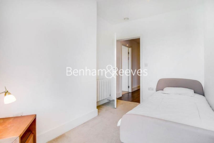 3  bedrooms flat to rent in Plumstead Road, Woolwich, SE18-image 14