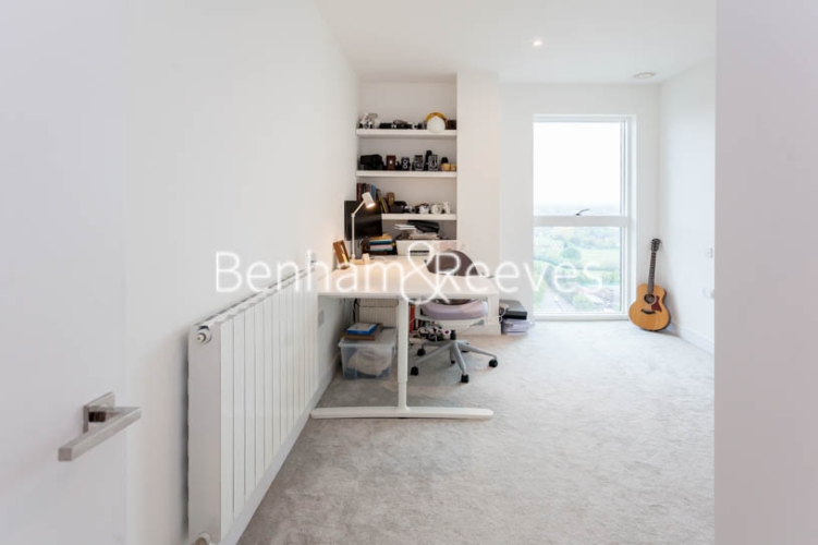 2  bedrooms flat to rent in Birch House, Kidbrooke Village, SE3-image 10