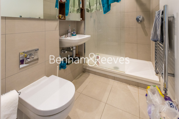 2  bedrooms flat to rent in Plumstead Road, Royal Arsenal Riverside, SE18-image 4