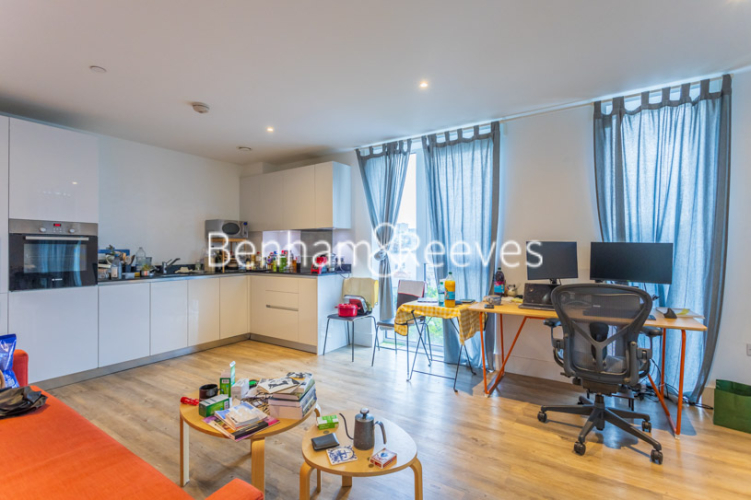 2  bedrooms flat to rent in Plumstead Road, Royal Arsenal Riverside, SE18-image 13