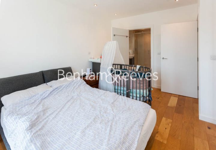 3 bedrooms flat to rent in Prospect Row, Stratford, E15-image 5