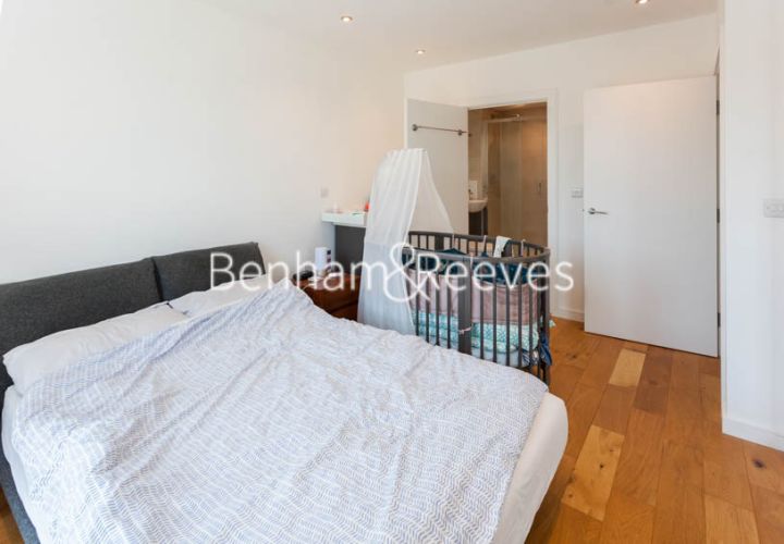 3  bedrooms flat to rent in Prospect Row, Stratford, E15-image 5