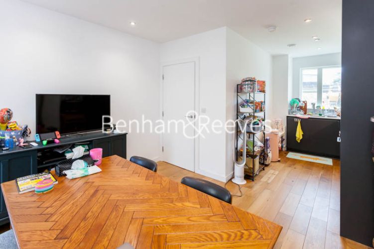 3  bedrooms flat to rent in Prospect Row, Stratford, E15-image 10