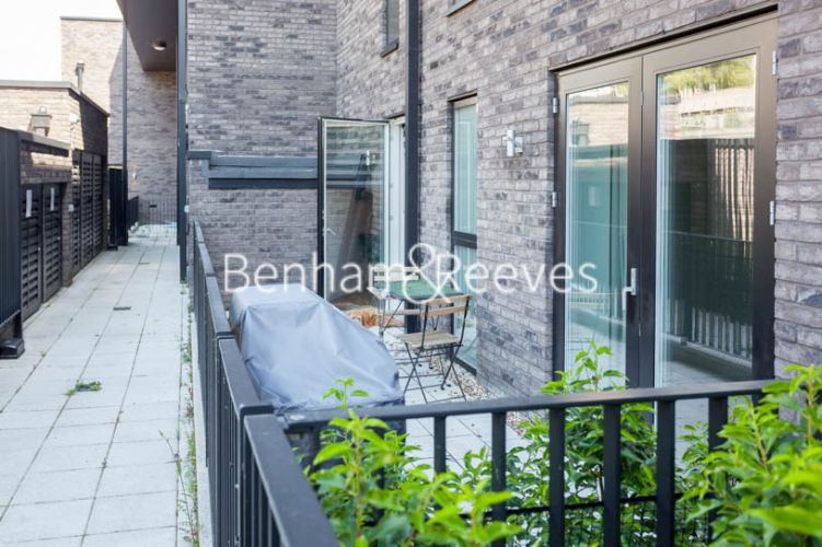 3  bedrooms flat to rent in Prospect Row, Stratford, E15-image 12