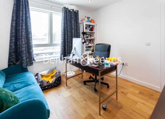 3  bedrooms flat to rent in Prospect Row, Stratford, E15-image 18