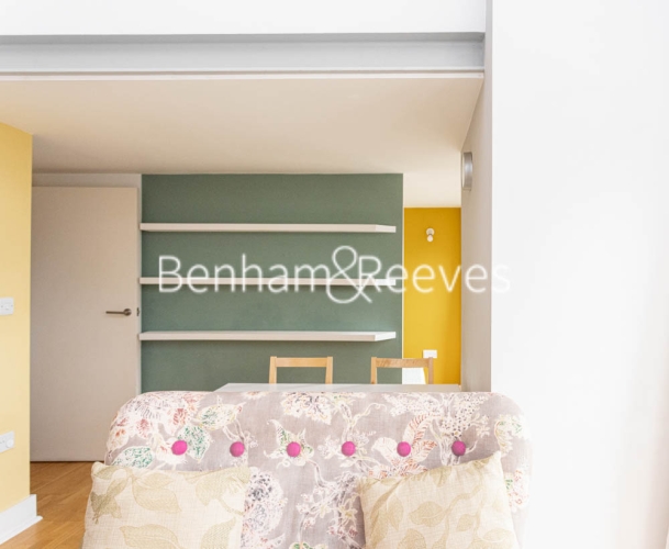 1 bedroom flat to rent in Cadogan Road, Royal Arsenal Riverside, SE18-image 1