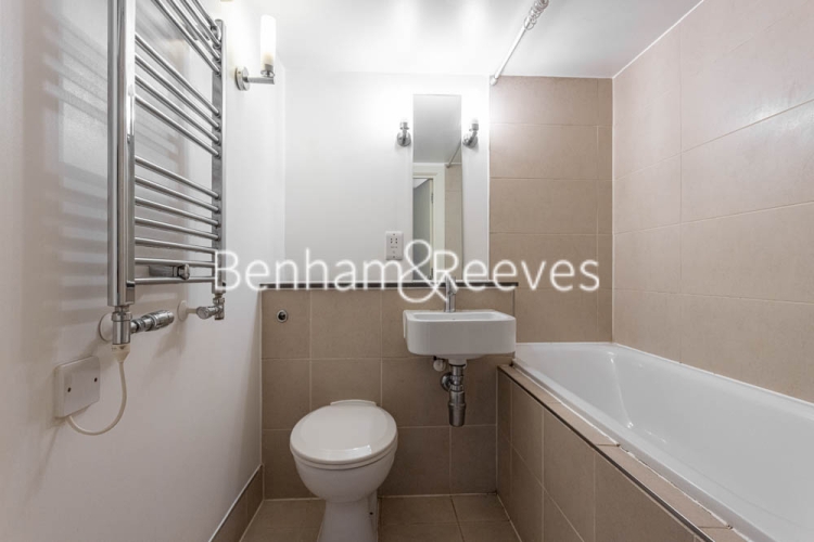 1 bedroom flat to rent in Cadogan Road, Royal Arsenal Riverside, SE18-image 4