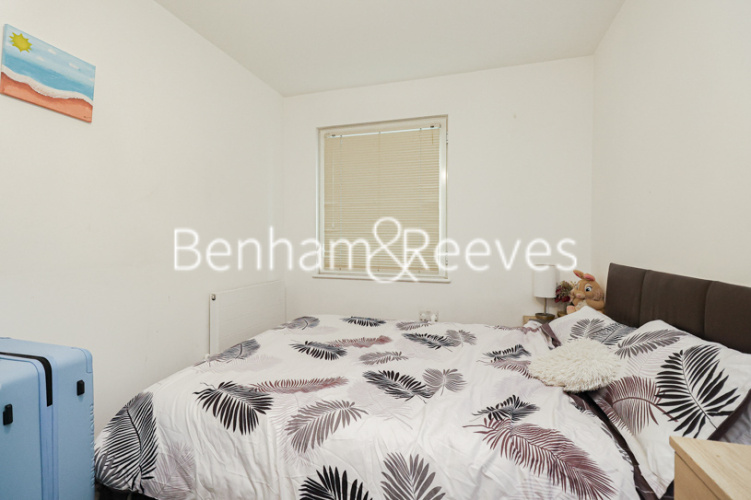 2  bedrooms flat to rent in Tilston Bright Square, Abbeywood, SE2-image 3