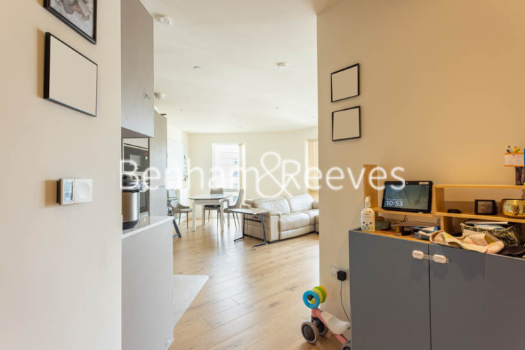 2 bedrooms flat to rent in Thunderer Walk, Woolwich, SE18-image 14