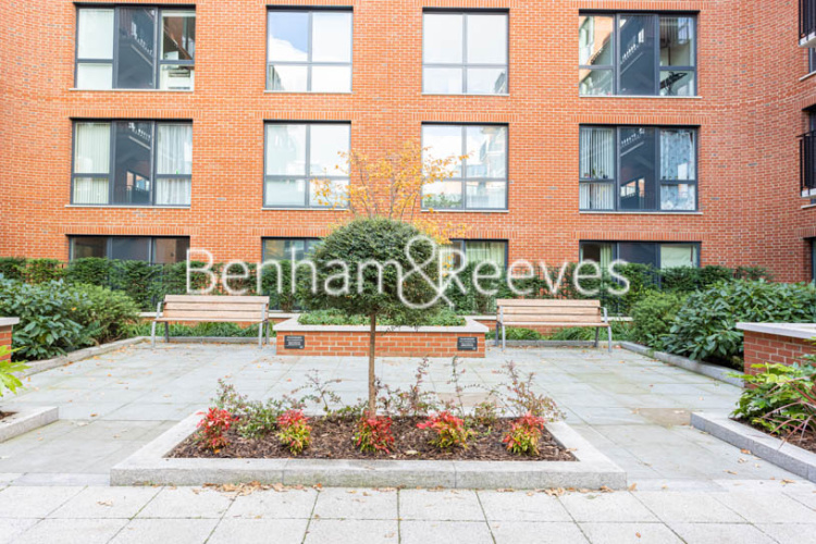 2  bedrooms flat to rent in Thunderer Walk, Woolwich, SE18-image 27