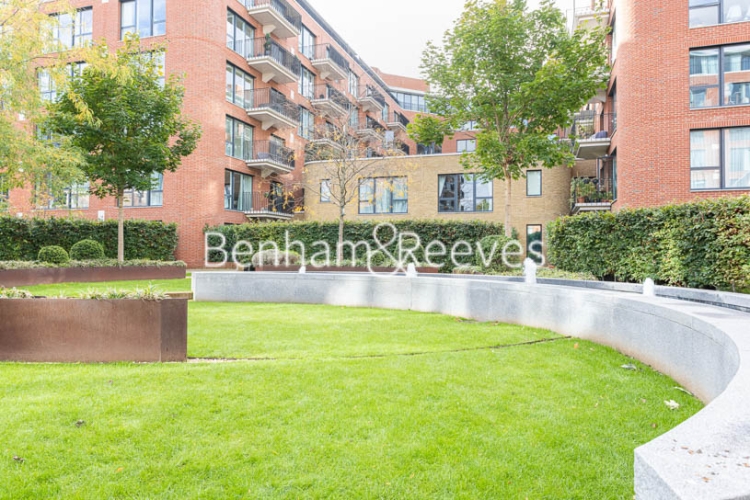 2 bedrooms flat to rent in Thunderer Walk, Woolwich, SE18-image 6