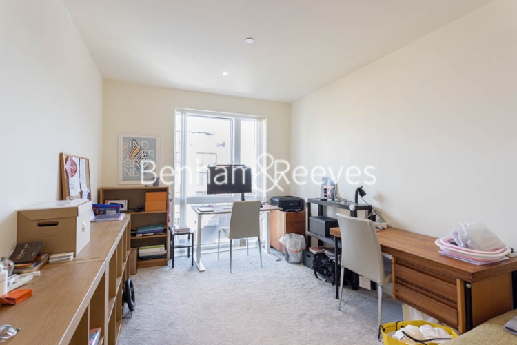 2 bedrooms flat to rent in Thunderer Walk, Woolwich, SE18-image 9