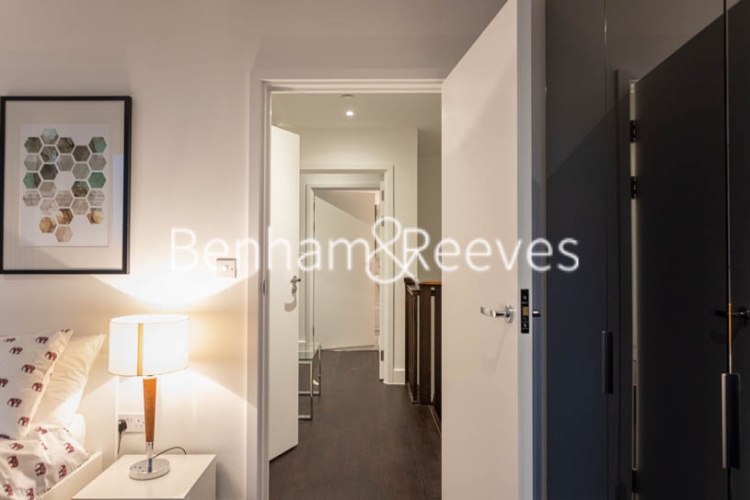 3  bedrooms flat to rent in Victory Parade, Woolwich, SE18-image 25