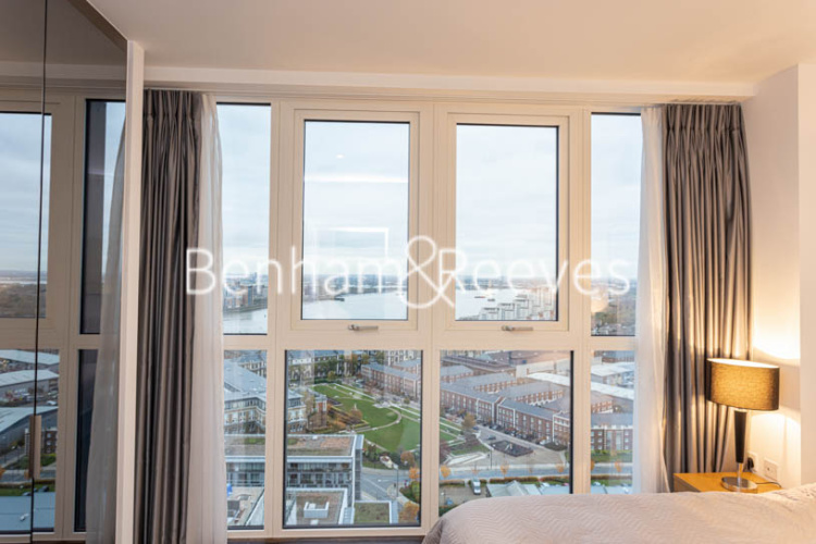 3  bedrooms flat to rent in Victory Parade, Woolwich, SE18-image 29