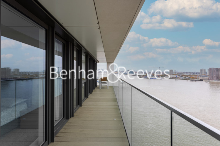 2  bedrooms flat to rent in Duke of Wellington Avenue, Woolwich, SE18-image 5