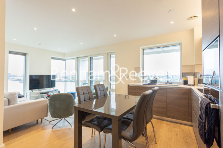 2  bedrooms flat to rent in Duke of Wellington Avenue, Woolwich, SE18-image 7