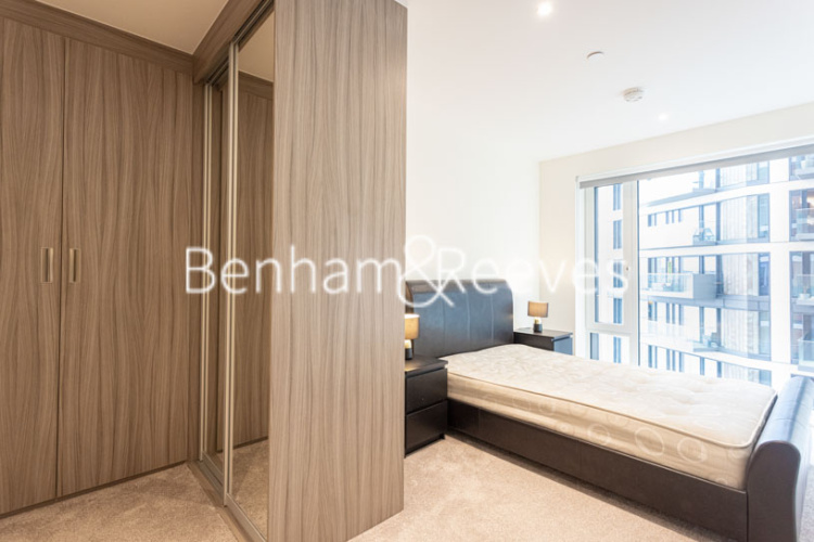 2  bedrooms flat to rent in Duke of Wellington, Woolwich, SE18-image 15