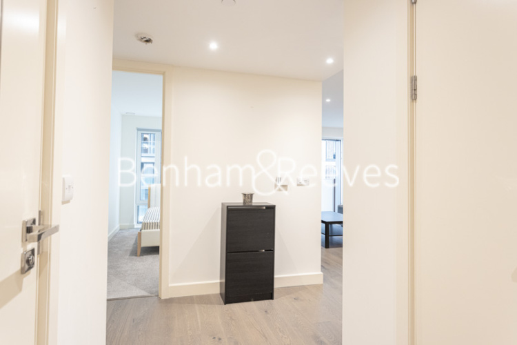 2  bedrooms flat to rent in Duke of Wellington, Woolwich, SE18-image 16