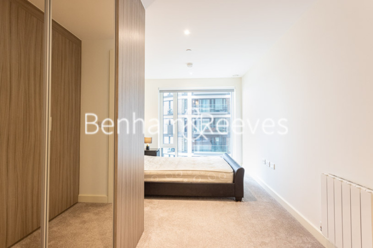 2  bedrooms flat to rent in Duke of Wellington, Woolwich, SE18-image 21
