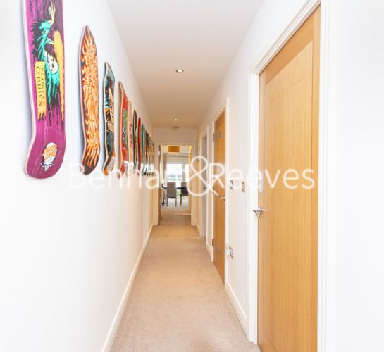 2 bedrooms flat to rent in Erebus Drive, Woolwich, SE28-image 10