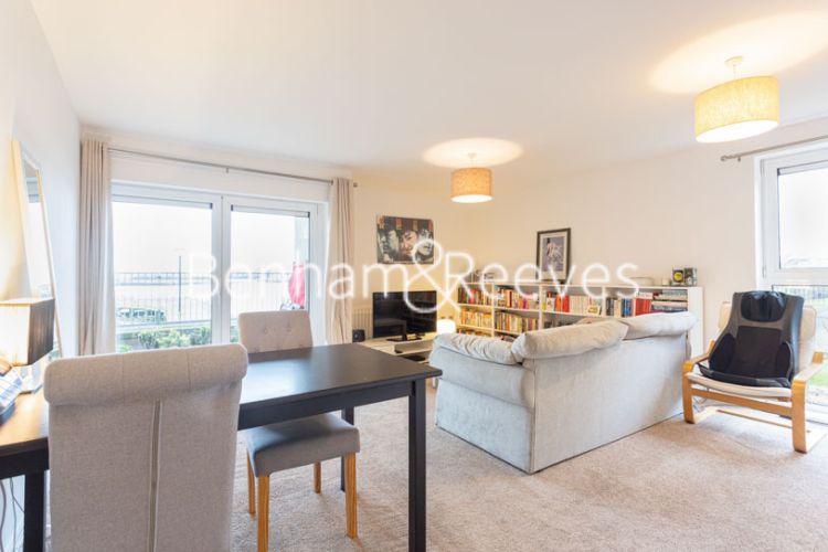 2 bedrooms flat to rent in Erebus Drive, Woolwich, SE28-image 14