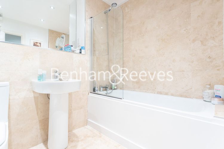2 bedrooms flat to rent in Erebus Drive, Woolwich, SE28-image 16