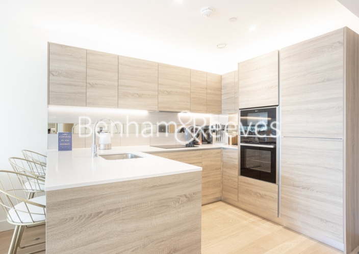 2 bedrooms flat to rent in Duke of Wellington, Woolwich, SE18-image 2