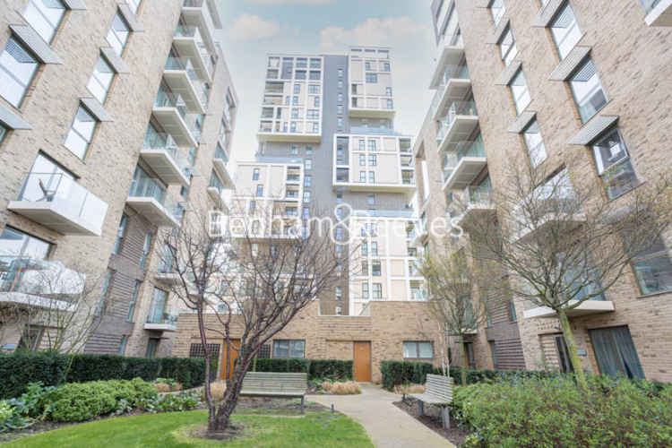 2 bedrooms flat to rent in Pegler Square, Kidbrooke, SE3-image 8