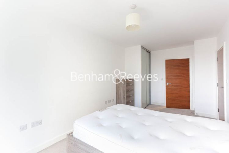 2  bedrooms flat to rent in John Donne Way, Woolwich, SE10-image 9