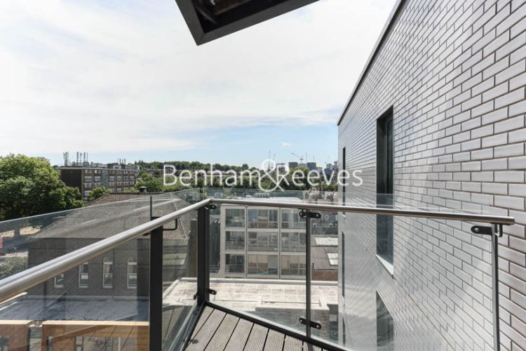 2  bedrooms flat to rent in John Donne Way, Woolwich, SE10-image 15