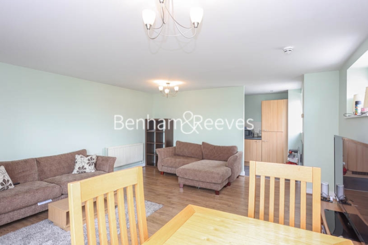 2 bedrooms flat to rent in Erebus Drive, Woolwich, SE18-image 3