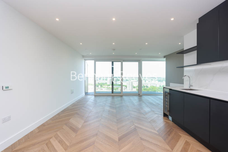 3 bedrooms flat to rent in Brigadier Walk, Royal Arsenal Riverside, SE18-image 13