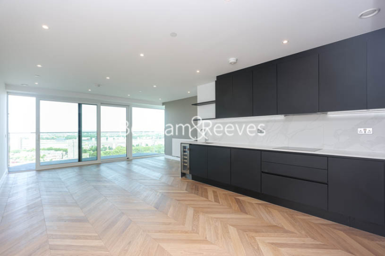 3 bedrooms flat to rent in Brigadier Walk, Royal Arsenal Riverside, SE18-image 14