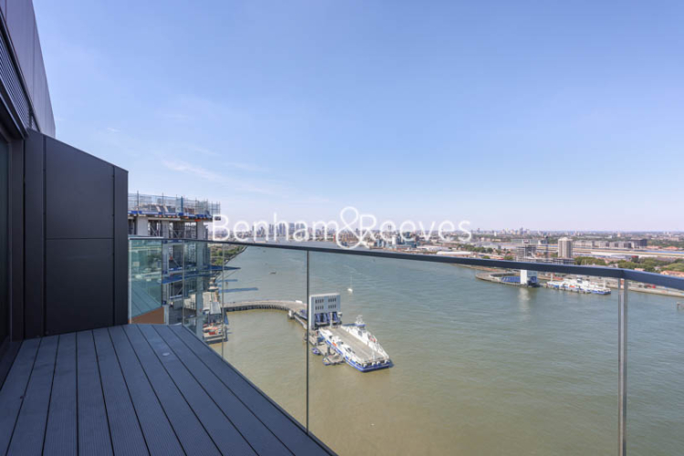 3 bedrooms flat to rent in Brigadier Walk, Royal Arsenal Riverside, SE18-image 18