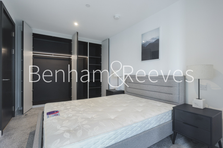 1  bedroom flat to rent in Brigadier Walk, Royal Arsenal Riverside, SE18-image 8