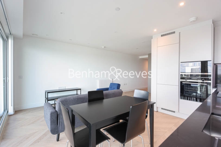 2  bedrooms flat to rent in Brigadier Walk, Royal Arsenal Riverside, SE18-image 3