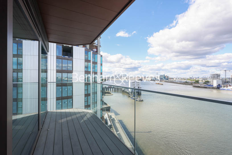 2  bedrooms flat to rent in Brigadier Walk, Royal Arsenal Riverside, SE18-image 6