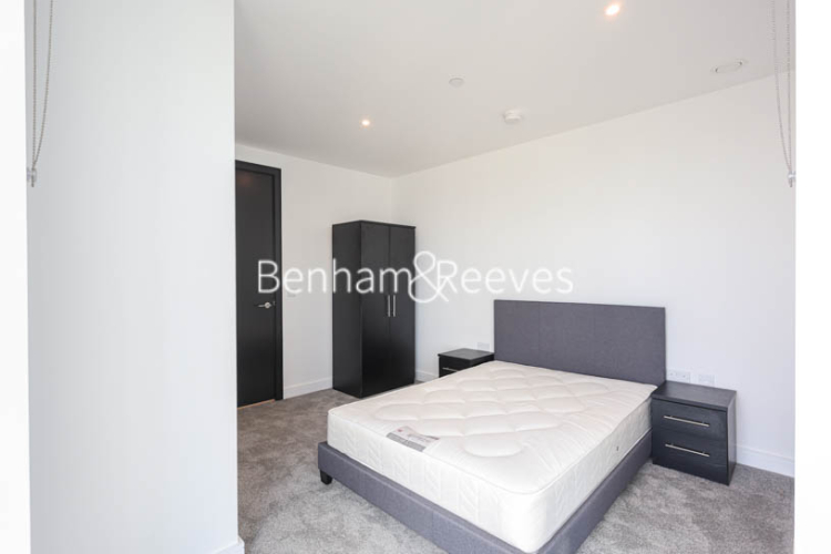 2  bedrooms flat to rent in Brigadier Walk, Royal Arsenal Riverside, SE18-image 10