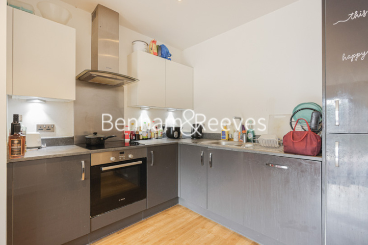 1  bedroom flat to rent in Sandy Hill Road, Woolwich, SE18-image 2