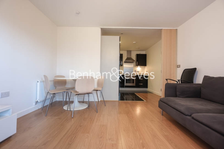 1  bedroom flat to rent in Barge Walk, Woolwich, SE10-image 6