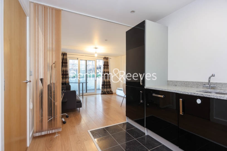 1  bedroom flat to rent in Barge Walk, Woolwich, SE10-image 7