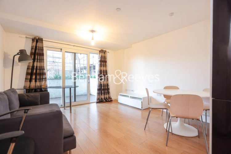 1  bedroom flat to rent in Barge Walk, Woolwich, SE10-image 11