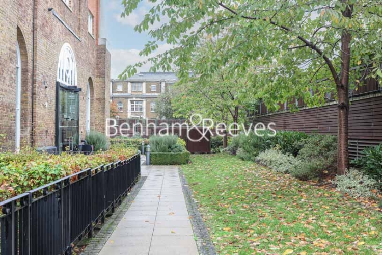1  bedroom flat to rent in Arsenal Way, Royal Arsenal Riverside, SE18-image 5