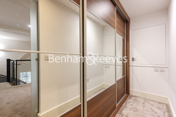 1 bedroom flat to rent in Arsenal Way, Royal Arsenal Riverside, SE18-image 15