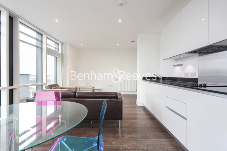 3  bedrooms flat to rent in Plumstead Road, Woolwich, SE18-image 7