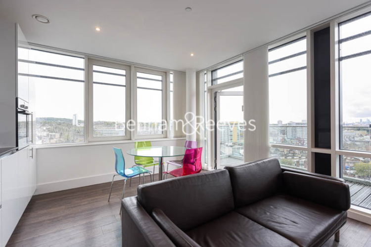3  bedrooms flat to rent in Plumstead Road, Woolwich, SE18-image 10