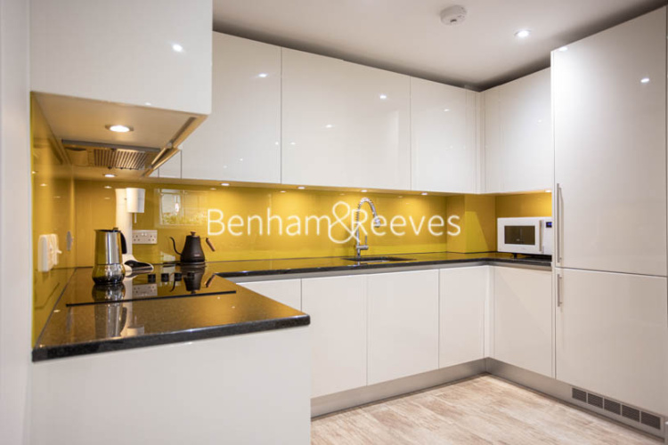 3 bedrooms house to rent in Major Draper Street, Royal Arsenal Riverside, SE18-image 2