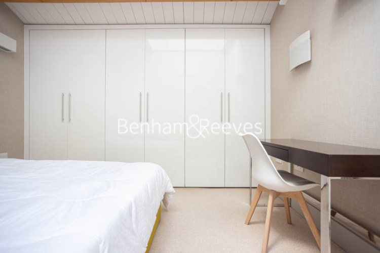 3 bedrooms house to rent in Major Draper Street, Royal Arsenal Riverside, SE18-image 10