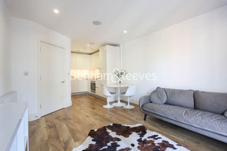 1 bedroom flat to rent in Major Draper Street, Royal Arsenal Riverside, SE18-image 1