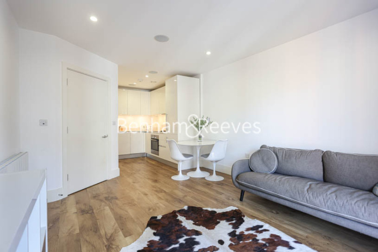 1  bedroom flat to rent in Major Draper Street, Royal Arsenal Riverside, SE18-image 1